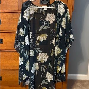 Flowy open kimono